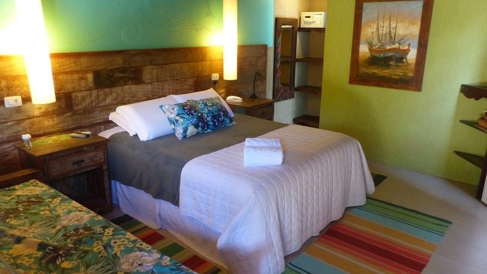 Grajagan Surf Resort Ilha do Mel Exterior photo