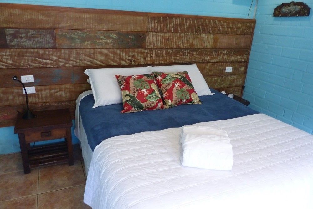 Grajagan Surf Resort Ilha do Mel Exterior photo